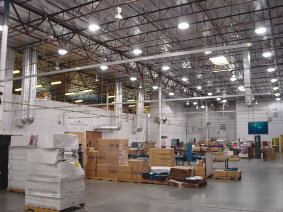  Puit de lumière avec dôme collecteur pour bâtiments industriels | Solatube SkyVault M74DS-C - NATURE ET CONFORT - SOLATUBE