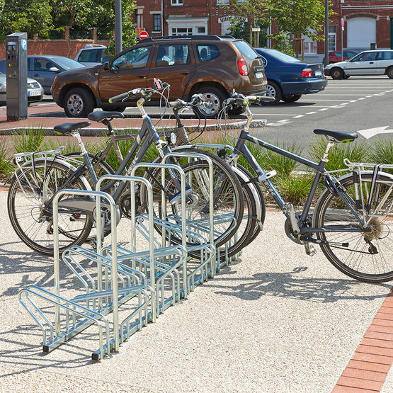  Range 10 vélos au sol face à face - Arceaux antivol - NORMEQUIP