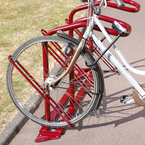  Range 4 vélos pour antivol U : roue avant et cadre  - NORMEQUIP