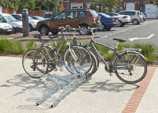  Râtelier 10 vélos au sol face-à-face - NORMEQUIP