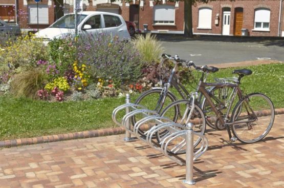 Râtelier 10 vélos face à face New York - produit présenté par NORMEQUIP