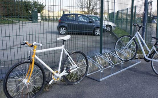  Râtelier 10 vélos sur 2 côtés - NORMEQUIP