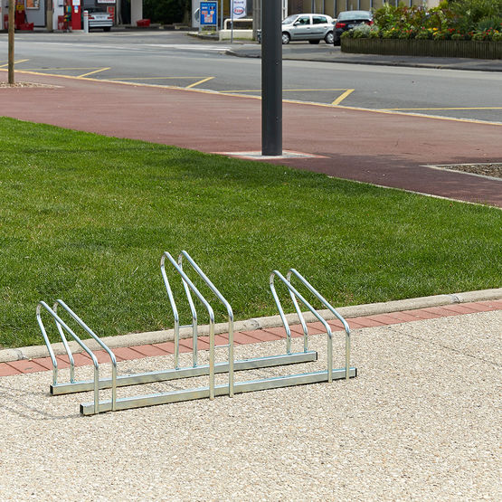 Râtelier 3 vélos sur 2 niveaux côte à côte - Mottez B199C