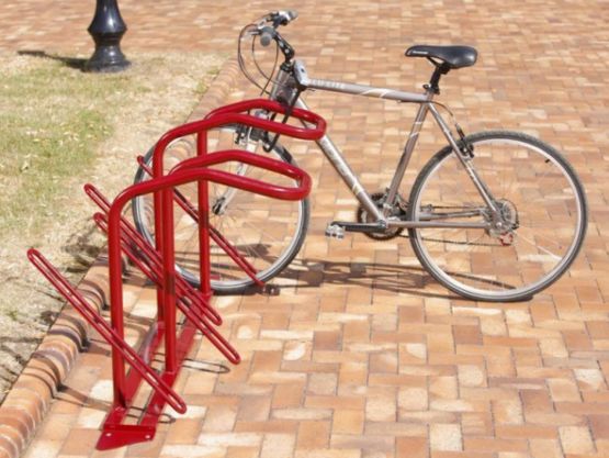  Râtelier 4 vélos avec arceau antivol pour roue avant et cadre - Abri vélo