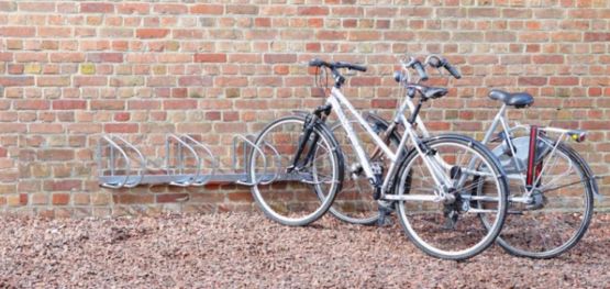 Ratelier 5 vélos mural - Angle 45° - produit présenté par NORMEQUIP