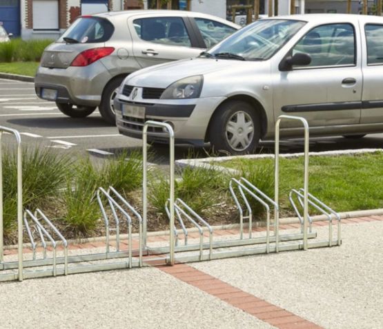  Râtelier 6 vélos côte à côte sur 2 niveaux - NORMEQUIP