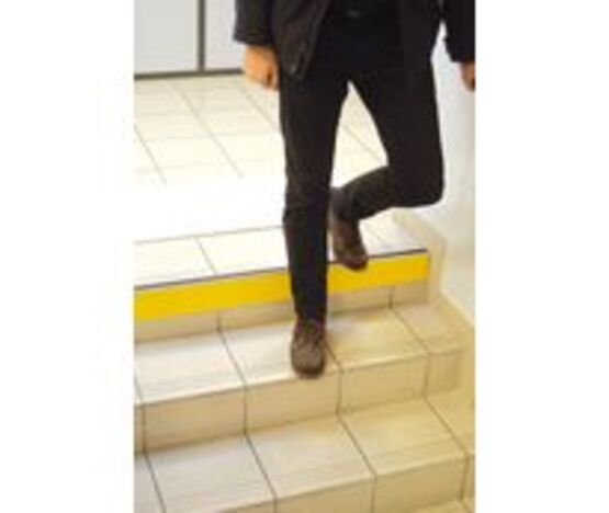  REPERAGE DES CONTREMARCHES 3 EN 1 CONTREMARCHE ET ANTIDERAPANT | WATTELEZ  - WATTELEZ