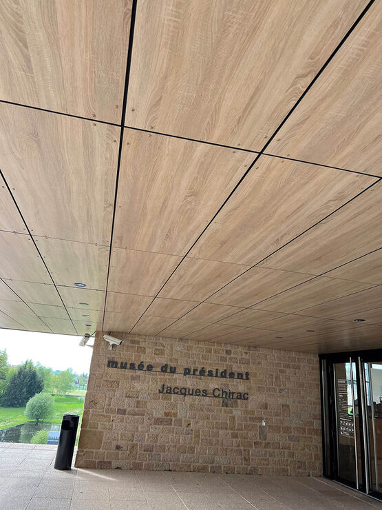  RESOPLAN / Panneaux bardage composite stratifiés compacts HPL - SCB - SCB