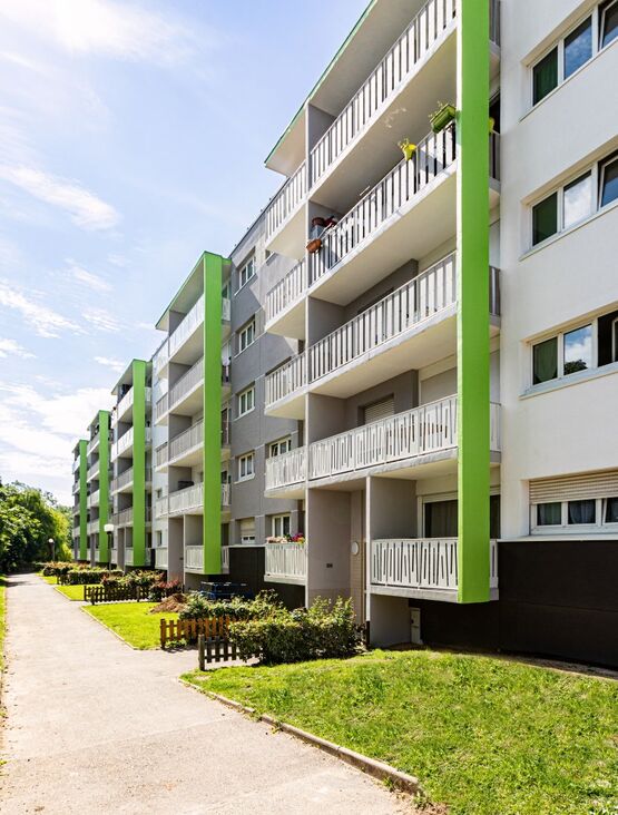 Revêtement D1 à effet pailleté | Glitter  - produit présenté par BAUMIT