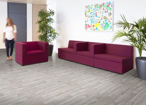  Revêtement de sol vinylique professionnel décoratif pour différents usages | Sonipro U2SP2E2C2 - Sol vinyle ou PVC en rouleau