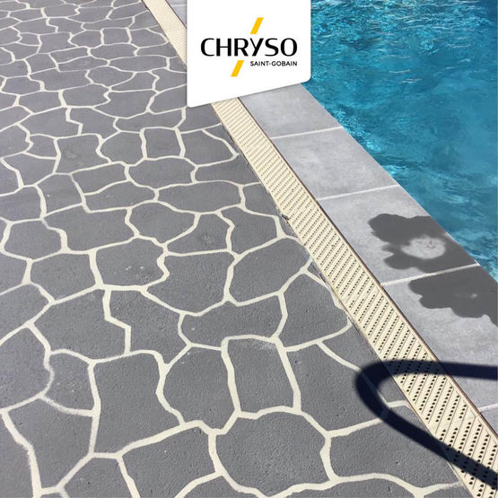 Revêtement mince pour la rénovation des sols béton | CHRYSO Texture Top - produit présenté par CHRYSO