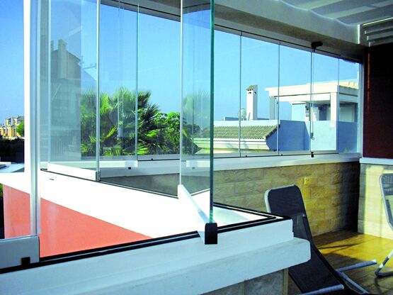  Rideau de verre coulissant et pivotant pour terrasse et balcon | Seeglass One - GLASS SYSTEMS