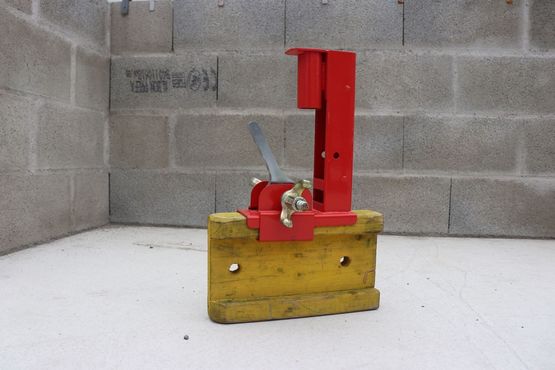  Sabot poutre profil en L | SABOT POUTRE - Coffrages et accessoires