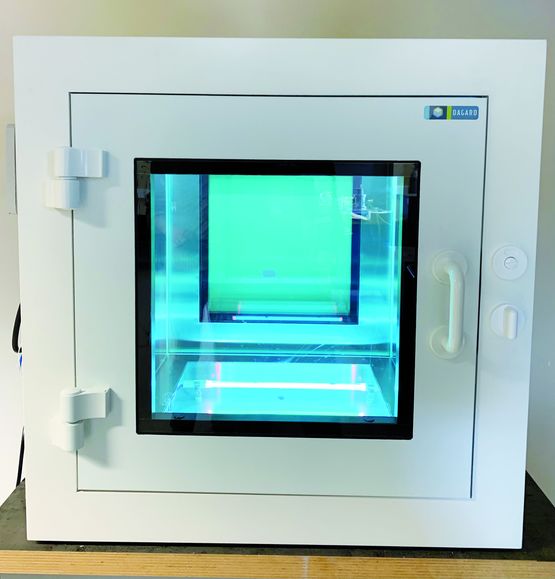 Sas décontaminant le matériel par radiation UV-C pour salles blanches | Sas'Labs