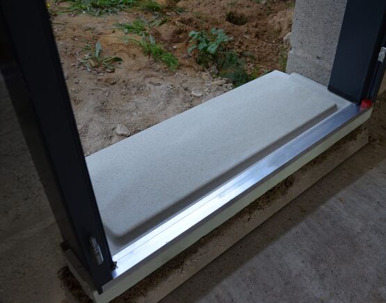  Seuil de porte | OPTI’THERMIC®40 - Lucarnes, encadrements, linteaux, appuis préfabriqués