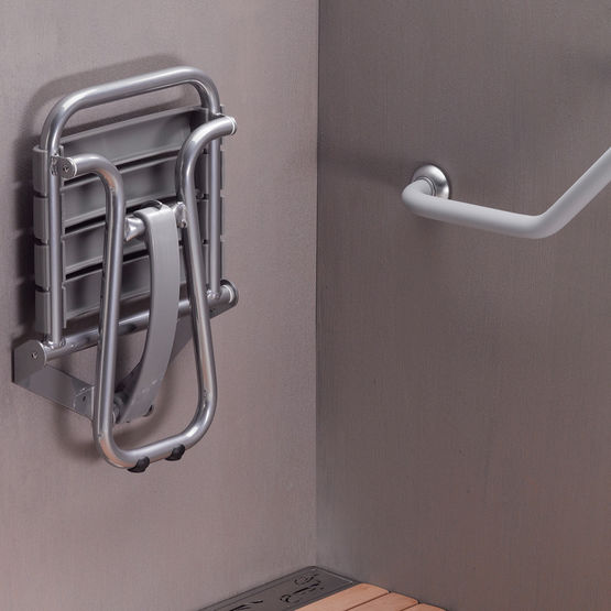 Siège de douche escamotable Pellet avec béquille automatique | 047642 - produit présenté par PELLET ASC