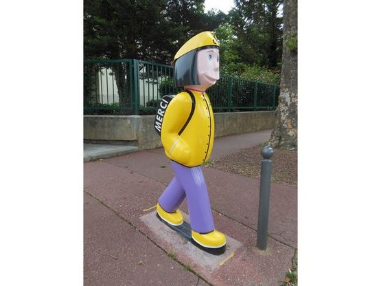  Signalisation pour écoles : FIGURINE ZOE - SERAC SIGNALISATION