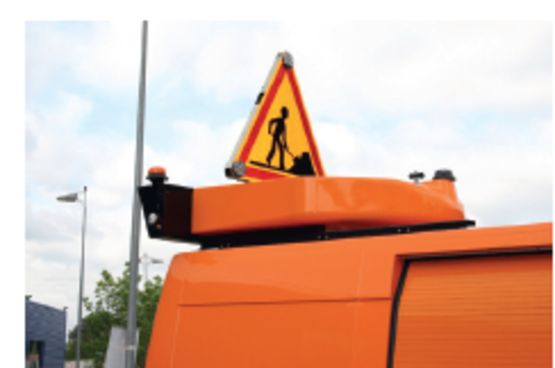 Signalisations lumineuses pour travaux routiers ou interventions | HERMÈS  - produit présenté par AXIMUM