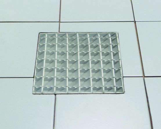  Siphons et caniveaux pour boucherie | BLÜCHER®  - Siphon de sol