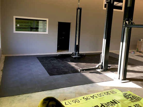 carreaux de sol en PVC pour salle de sport Plancher de garage bleu foncé 4 carreaux au m² Atelier demboîtement K490 490 x 490 x 7 mm 