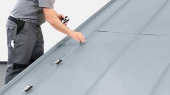  Solution photovoltaïque pour toitures à joint debout | RHEINZINK-PV   - Panneaux PV
