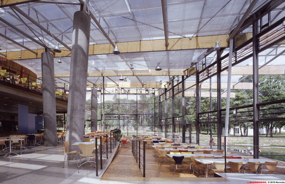  Solutions acoustiques pour parois vitrées | Microsorber - Faux-plafonds tendus