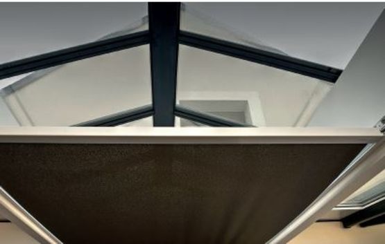  Store anti-chaleur pour vérandas à toiture plate | ZENIT - Store vénitien et store plissé