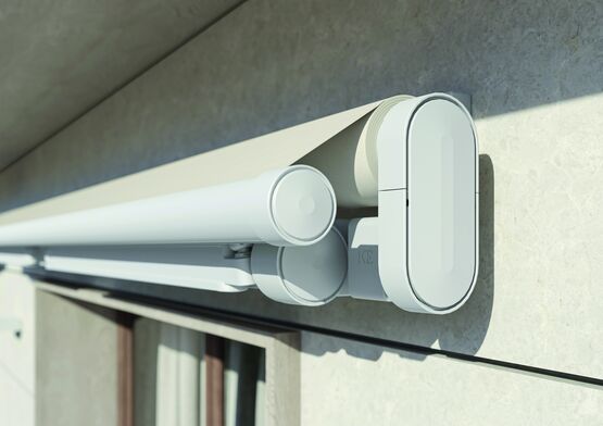 Store banne monobloc à mécanisme dessiné pour être visible | Quad