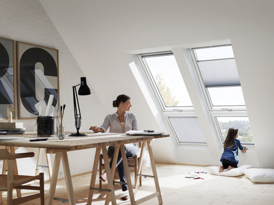 Store plissé Velux adoucissant et décoratif | FHL - Store à déroulement vertical