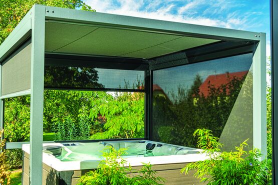 Store toile vertical à motorisation solaire autonome | VSe ZIP Solaire