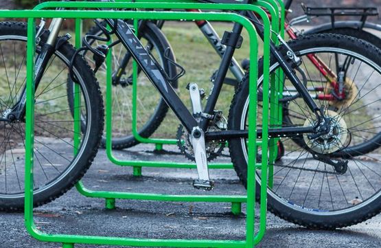  Support à vélos en acier galvanisé peint pour 2 vélos | FORUM 2586.900A - PRO URBA