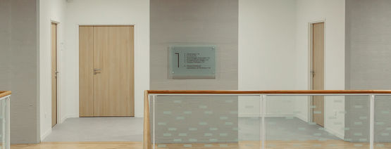  Supports signalétiques en verre trempé | Glasskit - Support et signalétique d'information