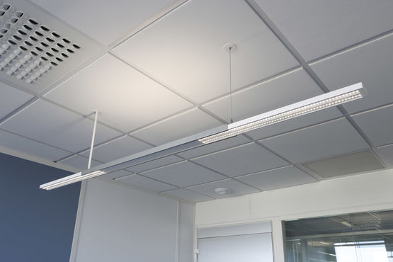 Suspension polyvalente pour les projets d’aménagement tertiaire | TeamLed - produit présenté par RADIAN