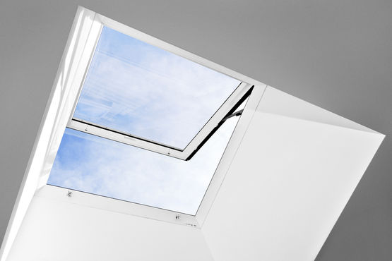  Système de lumière naturelle pour toits plats | Fenêtre sur costière  - Fenêtre de toit à ouverture par rotation