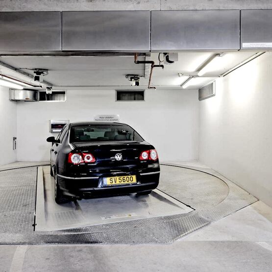  Système de parking automobile à commande automatique | PARKSAFE 582  - Plate-forme de superposition pour véhicules