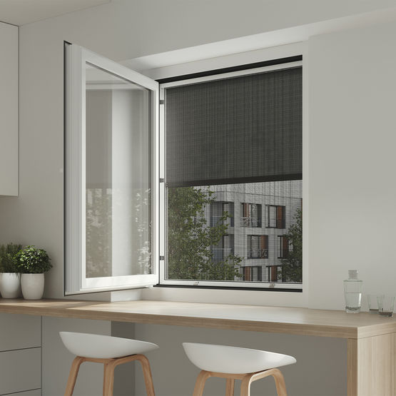 Système de protection solaire réversible avec motorisation solaire | heroal VS Z EM - HEROAL