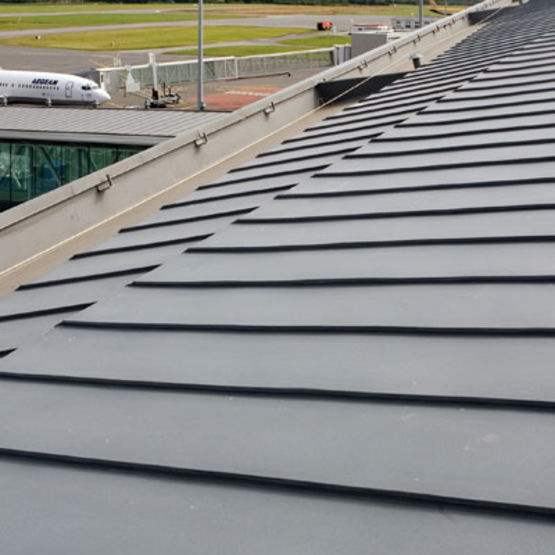 Système de toiture chaude en zinc pour bâtiments de moyenne à forte hygrométrie | VMZ Toiture compacte