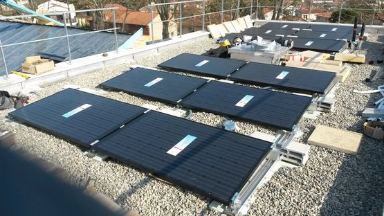  Système hybride de production d&#039;ECS pour bâtiment à énergie positive | Heliopacsystem+ - Kit PV et systèmes PV complets