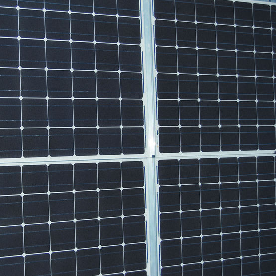 Système photovoltaïque pour toitures à pente minimale de 10° | UP