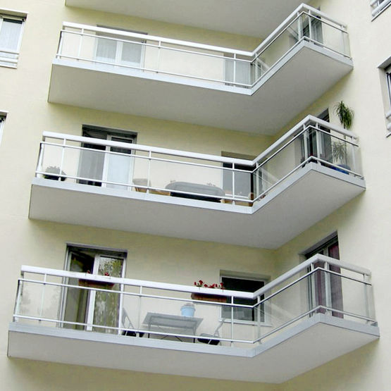  Système sur mesure en aluminium pour la protection des nez de dalle | Dallnet Habillage - Profilés et accessoires pour finitions de façades