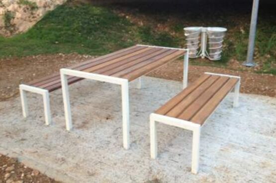  Table de pique-nique et table basse | Epure Table Norm en acier et bois - SEMCO