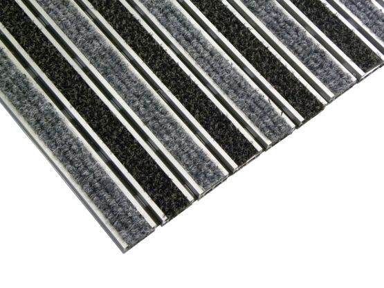 Tapis d’entrée en aluminium avec reps et revêtement extérieur | ALU KLASSIK Reps et EXTERIEUR  - produit présenté par INVECS