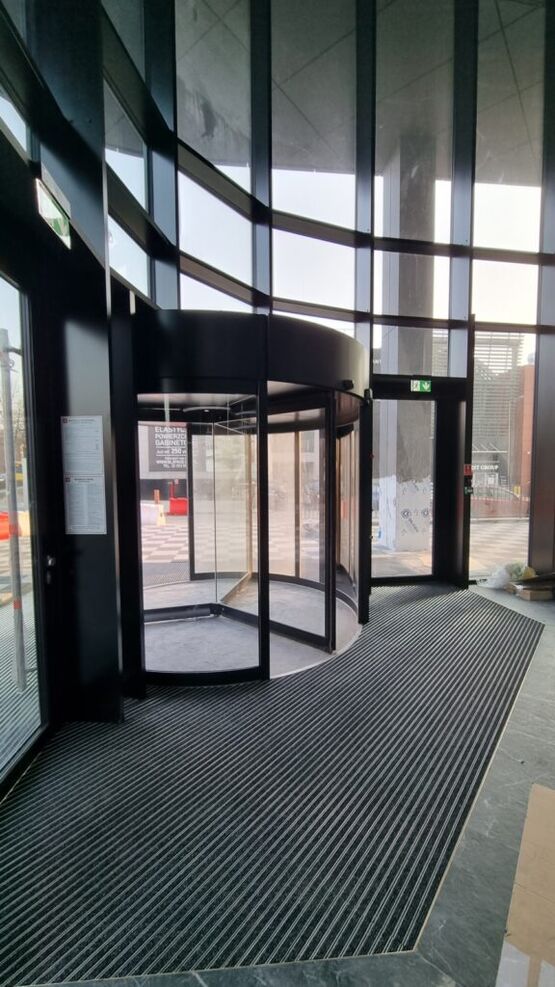  Tapis d'entrée haute-performance - Aluminium &amp; reps - Nettoyant et antidérapant | NIKO Reps - Tapis d'accueil et de propreté