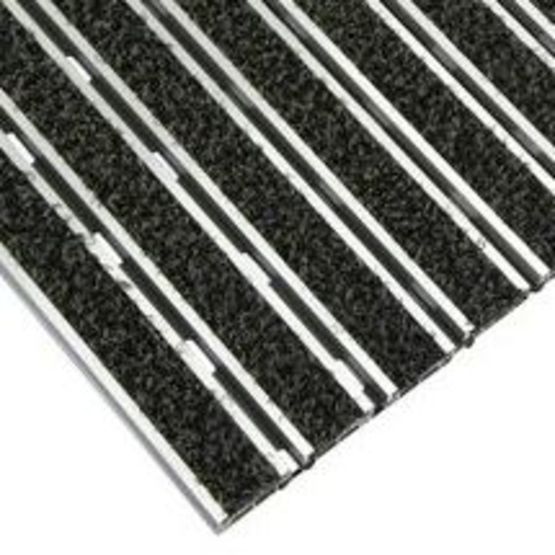 Tapis d’entrée pour locaux à trafic normal à très élevé | ALU KLASSIK EXTERIEUR - produit présenté par INVECS