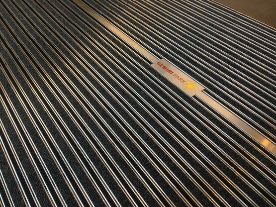  Tapis d&#039;entrée technique ERP - Inserts brosse, rips et aluminium - nettoyant et antidérapant | NIKO Rips &amp; Brosse  - NIKO SOLUTIONS