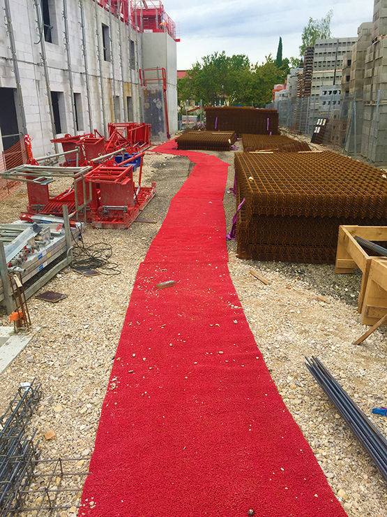  Tapis de chantier antidérapant en PVC pour sécurisation de circulation des piétons | ANOXA  - ANOXA