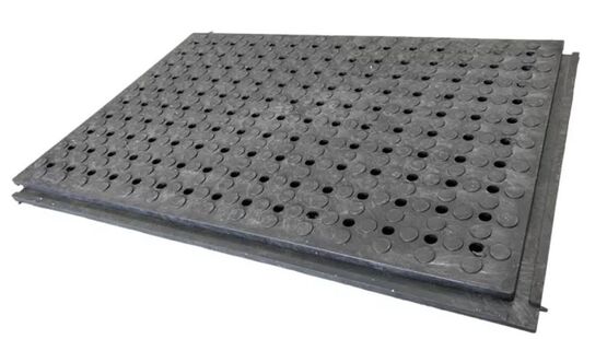  Tapis de circulation avec trous de drainage pour protection temporaire de chantier | 20 Drain - VALISOL