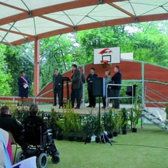  Terrain de sports à couverture translucide | Préosport - SMC2