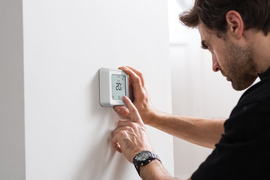 Thermostat programmable et connectable| T6/T6R - produit présenté par RESIDEO