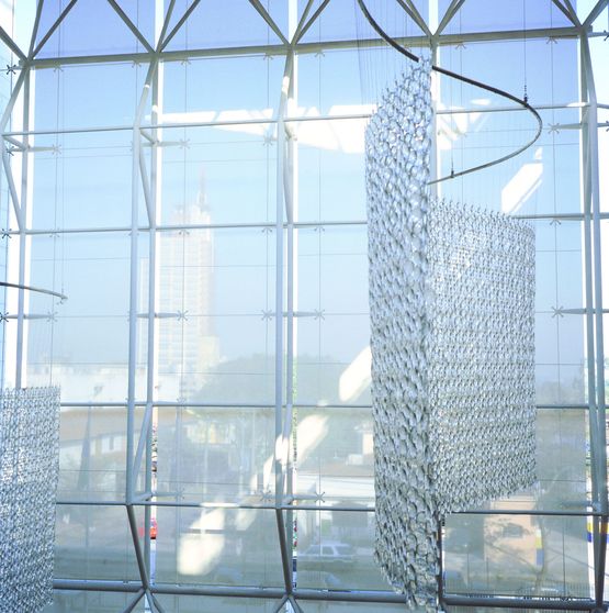 Tissu de protection solaire transparent pour intérieur ou extérieur | Satiné 5500 - MERMET